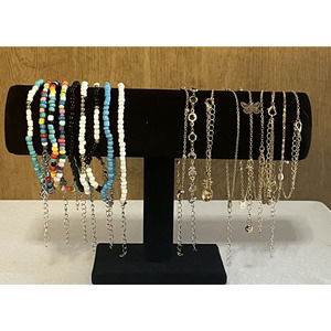 bracelet /anklet assortment 18 pcs